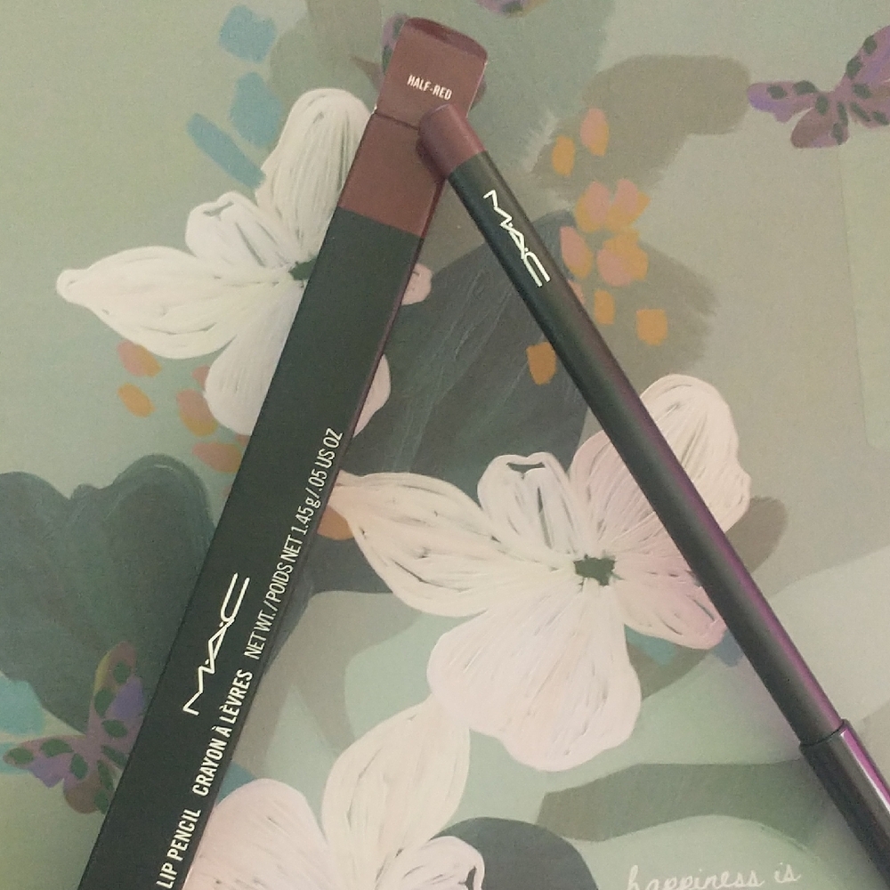 MAC Lip Pencil in Half Red